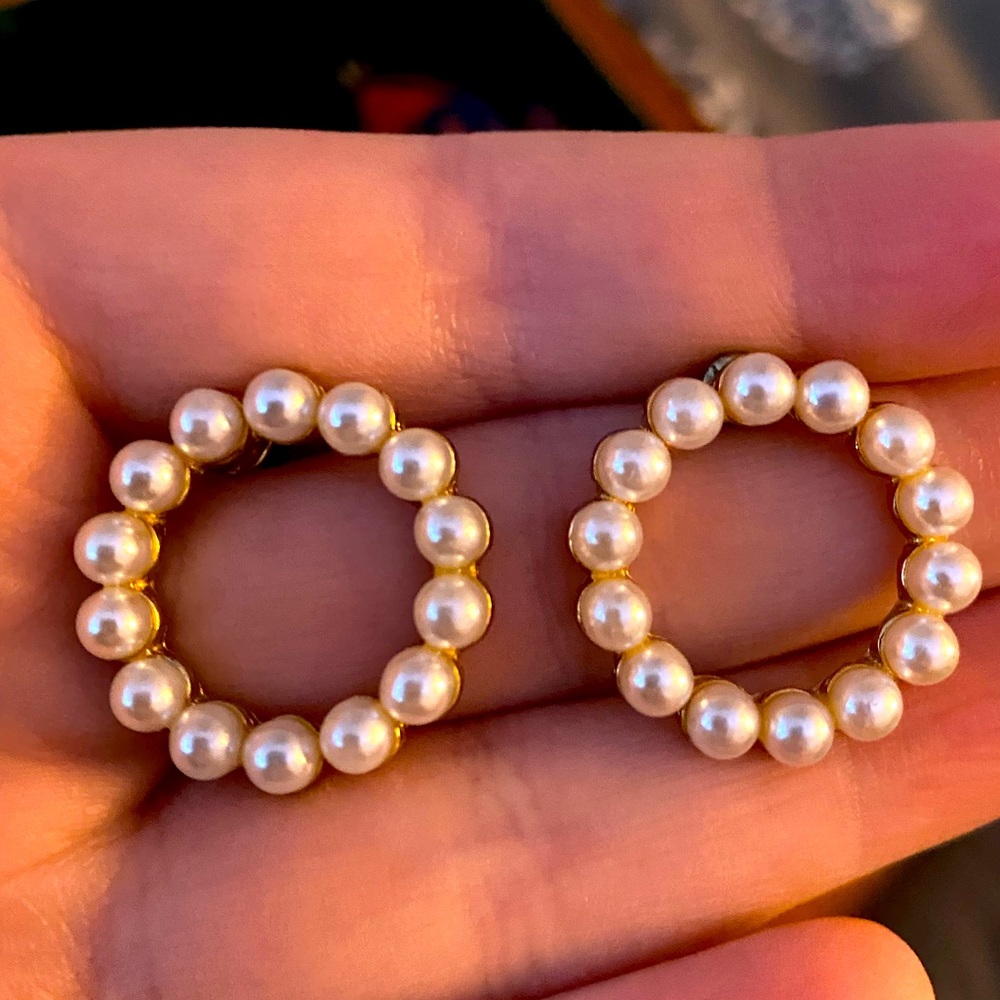 Pearl earrings